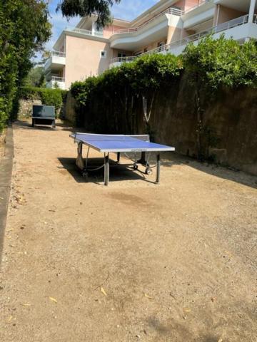 Apartamento T2 Avec Terrasse Et Jardin Cannes Exterior foto